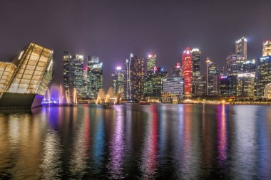 Singapur, 29 Eylül: Singapur iş bölgesinde gece görünümü