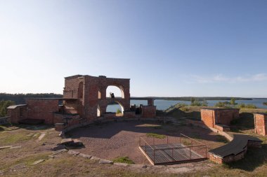 Aland Adaları, Finlandiya - 12 Temmuz 2019 - Bomarsund Kalesi