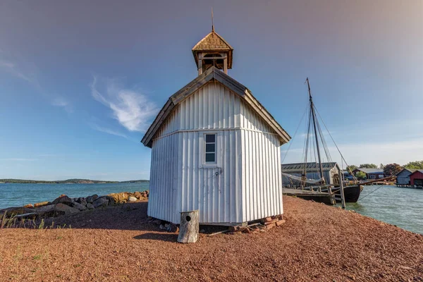 Islas Aland, Finlandia - 12 de julio de 2019 - Iglesia de Sjfararkapellet en Mariehamn — Foto de Stock