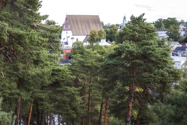 포르보, 핀란드 - 2019년 7월 14일 - 포르부 시의 제방. — 스톡 사진