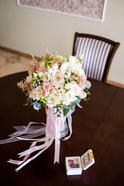 Hermoso Ramo Boda Para Novia — Foto de Stock