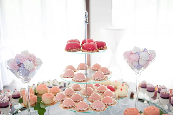 Hochzeitsdessertbar Und Süßigkeitenbuffet Hochzeit Süßigkeiten Tisch — Stockfoto