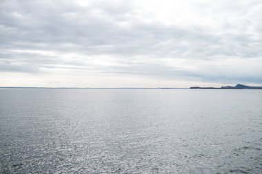 Deniz manzarası çok güzel. Doğa