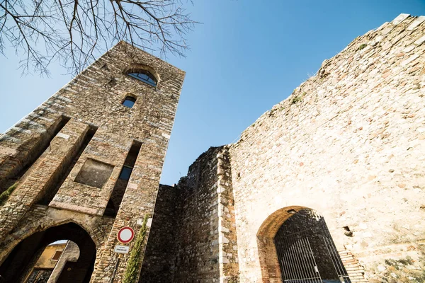 Kudüs, İsrail 'deki eski taş duvar.