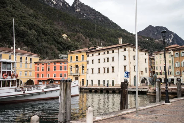 Riva del Garda. İtalyan mimarisi. 