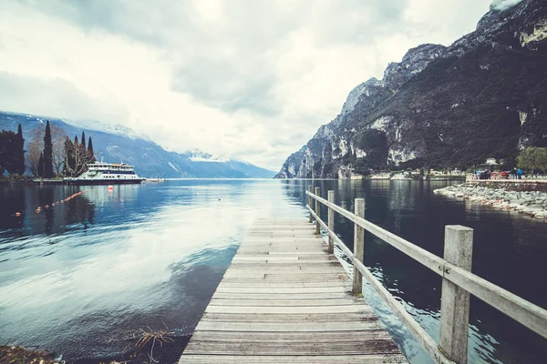 Riva del Garda. İtalyan mimarisi. 