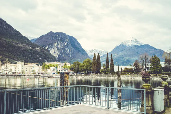 Riva del Garda. İtalyan mimarisi. 