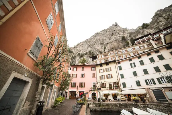 Kotor şehrinin manzarası, mongol.