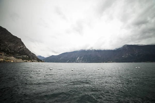 Dağların güzel manzarası