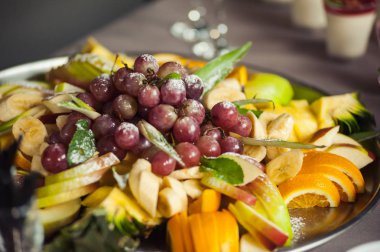 Hizmet tablo. Düğünde dekore edilmiş büfe