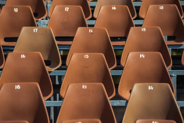 Řady Prázdných Židlí Stadionu — Stock fotografie