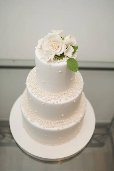 大婚礼蛋糕装饰趋势 图库图片