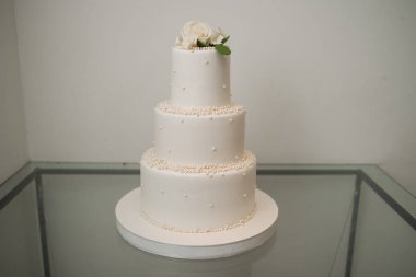 Büyük düğün pastası. Dekorasyon trendleri