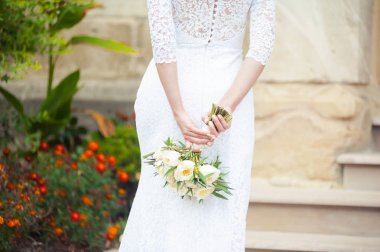 Büyük düğün buketi. Sabah gelin.