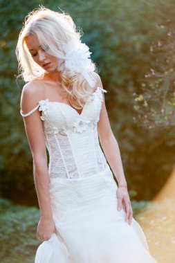 güzel gelin şehvetli portresi