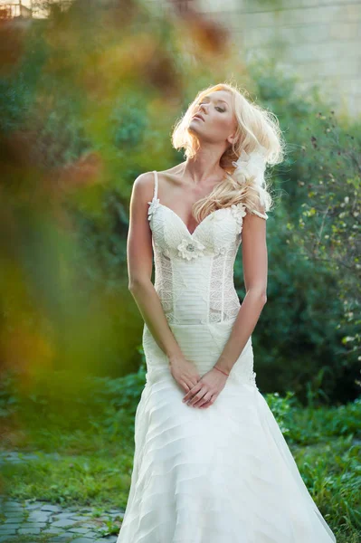 Ritratto Sensuale Bella Sposa — Foto Stock