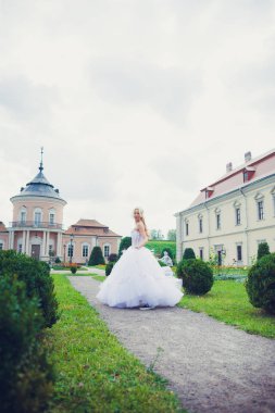 Gelinlik güzel şehvetli gelin sarışın 