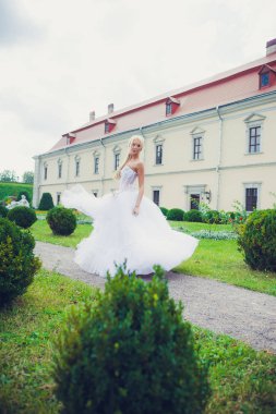 Gelinlik güzel şehvetli gelin sarışın 