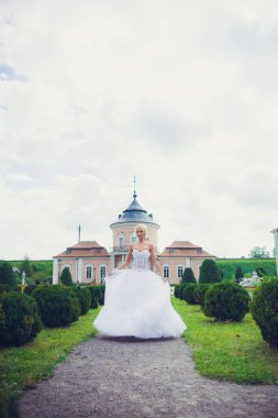 Gelinlik güzel şehvetli gelin sarışın 