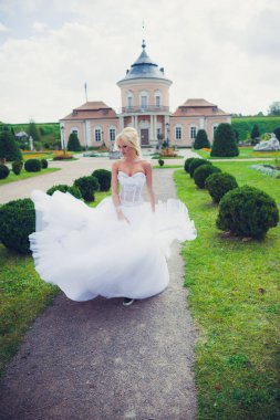 Gelinlik güzel şehvetli gelin sarışın 