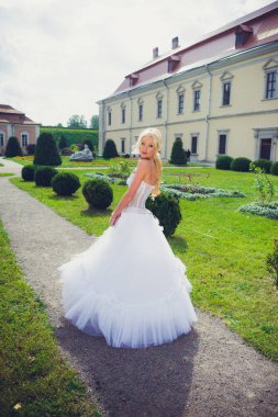 Gelinlik güzel şehvetli gelin sarışın 