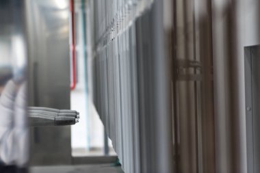 Endüstriyel Otomatik Boyama teknolojisi. Toz kaplamalar.