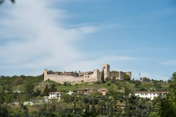 Old Castle Blue Sky Background — Zdjęcie stockowe