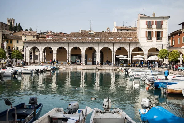 Desenzano Italia 2019 Día Después Pascua Ciudad Desenzano Orillas Del — Foto de Stock