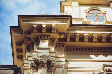 Paris 'in eski klasik mimarisi. Cephe elementleri