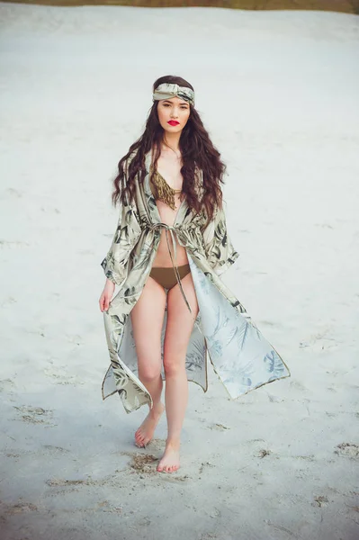 Beautiful Young Sensual Woman Sand Beach — Stock Photo, Image
