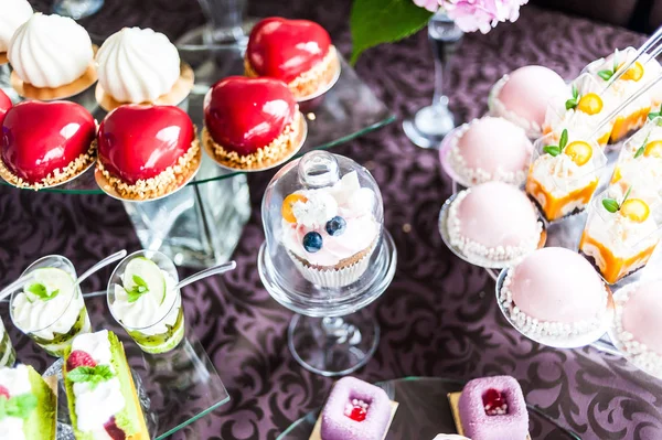 Tavolo Delle Caramelle Candy Bar Sul Matrimonio — Foto Stock