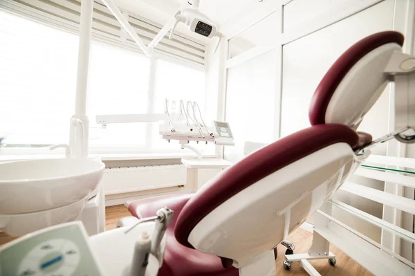 Hastalar için modern diş sağlığı kliniği.