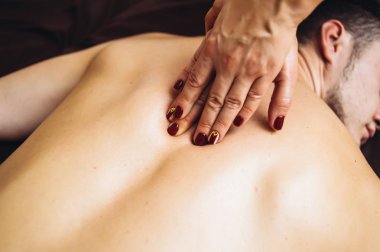 Aromaterapi masajı masaj terapisidir. Masaj yağı ya da losyon kullanılır. 