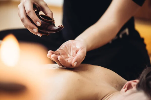 Sensual Tantric Massage Cozy Atmosphere Beauty Salon Professional Massage Therapist — Stock Photo, Image