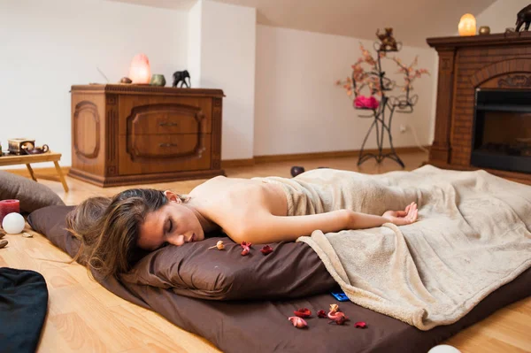 Massagem Aromaterapia Massagem Terapêutica Usando Óleo Massagem Loção Que Contém — Fotografia de Stock