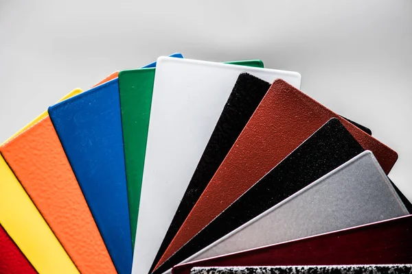 Metal yapı parçaları ve yapıların korunması için toz boyası