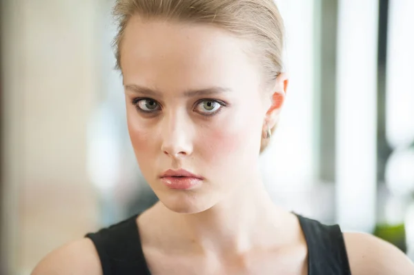 Close Portrait Beautiful Young Blonde Woman — Stock Photo, Image