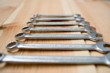 Onarım için anahtarlar..