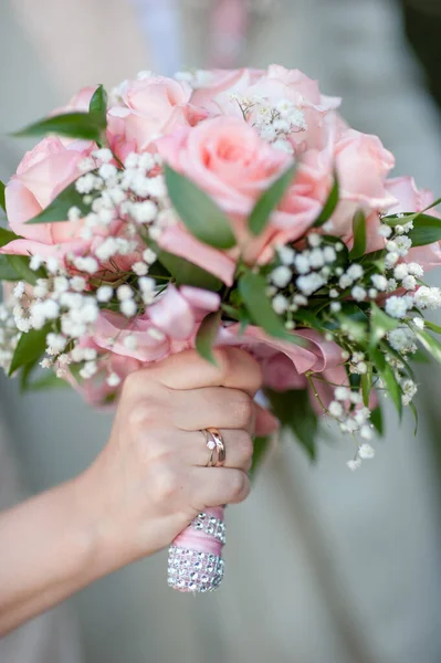 Beautiful Pink Wedding Bouquet — Stock Photo, Image