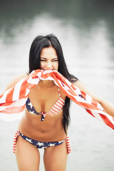 Beautiful Smiling Young Woman American Flag Beach Independence Day — Stock Photo, Image