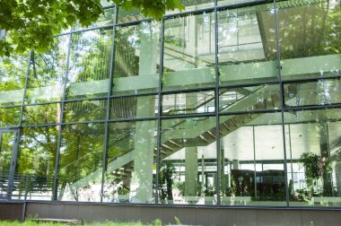 Modern şehir binası modern cephe dekorasyonu