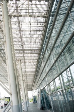 Modern inşaatta büyük metal yapı yapıları