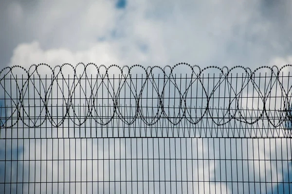 Stacheldrahtzaun Schutzgebiet — Stockfoto