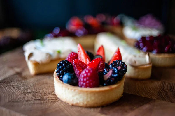 Masada lezzetli tatlılar 