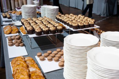 Büfe tablo ile gıda