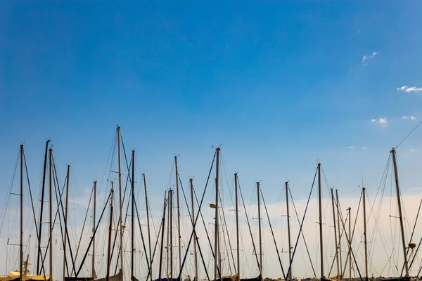 Masts Sailing Boats Beautiful Blue Sky Spring — Stock Photo, Image