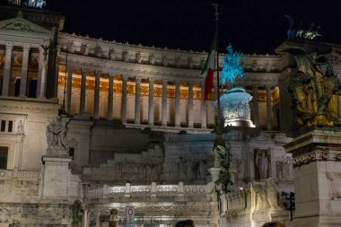 Vatanın sunak Victor Emmanuel, Birleşik İtalya'nın ilk kralı onuruna inşa bir anıt Roma, Italya'bulunmaktadır.