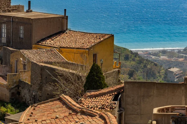 작은 시칠리아 마을의 전망. — 스톡 사진