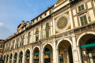 karmaşık mekanik saat