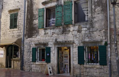 Kotor 'daki eski şehir. Montenegrothe Kotor 'daki eski şehir. Karadağ